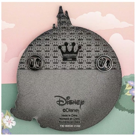 Loungefly Disney Snow White Collector Box Layered Glitter Enamel Pin Limted LE - Picture 3 of 3